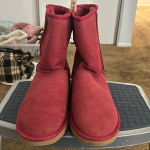 Size 9 Berry colored Uggs. Never Worn.